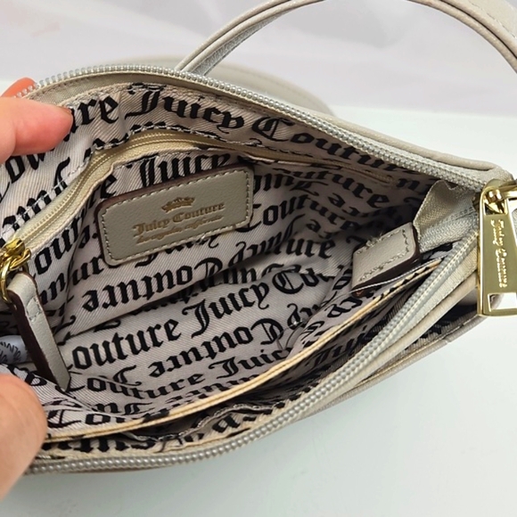 New! Juicy Couture Cream Heart Crossbody Bag - Picture 11 of 16